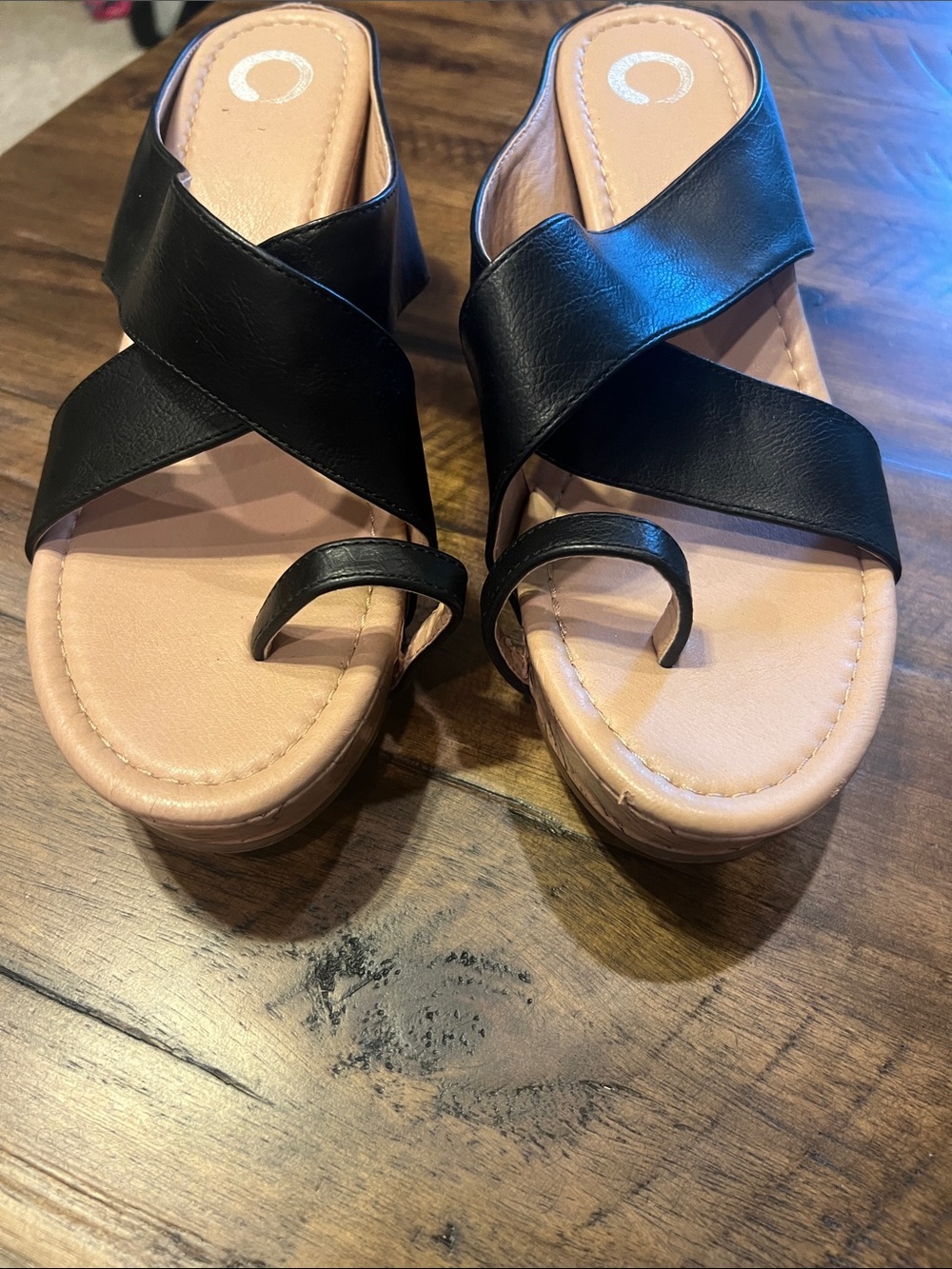 Journee Collection Rayna Wedge Sandals Size 11 - Picture 2 of 9